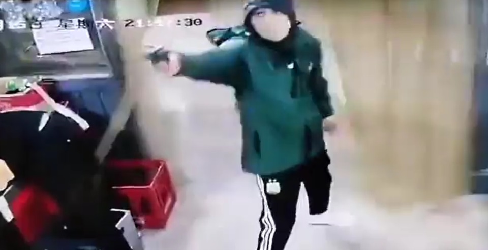 Violento robo con disparos en un supermercado de Trelew