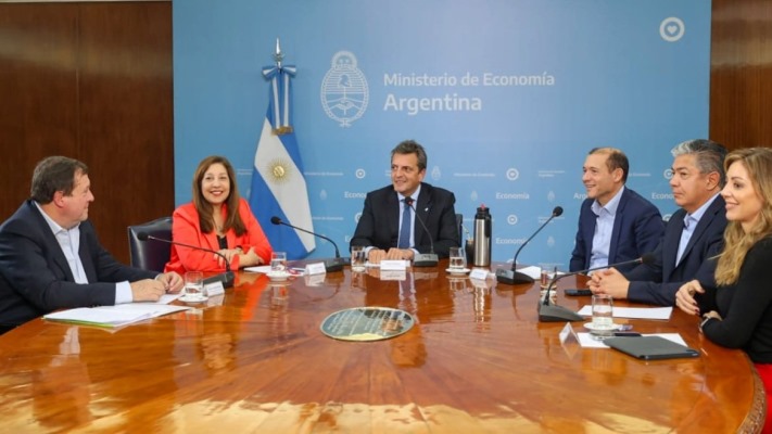 Massa apunta a consolidar la matriz energética argentina