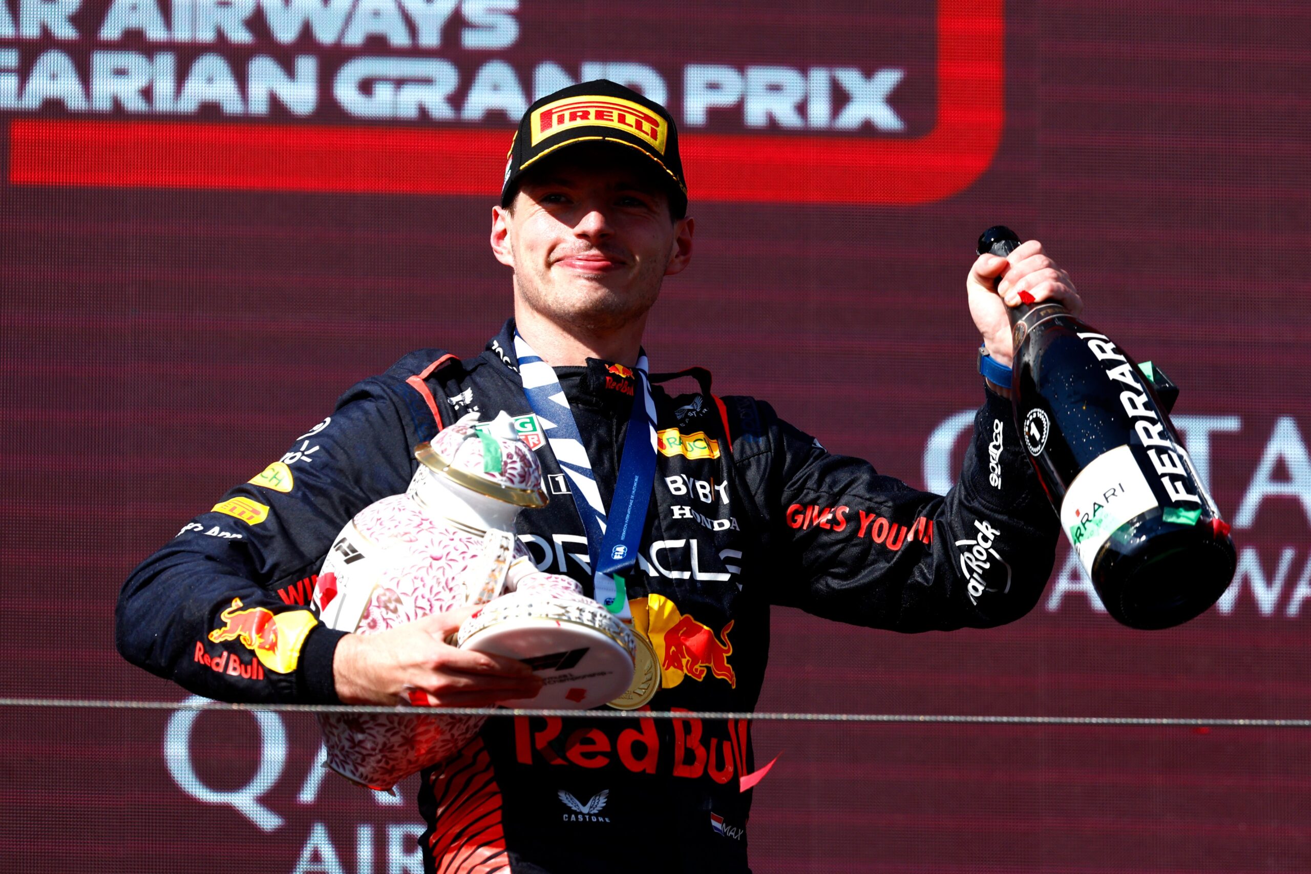 Nueva victoria de Verstappen que celebró su séptimo triunfo en el GP de Hungría