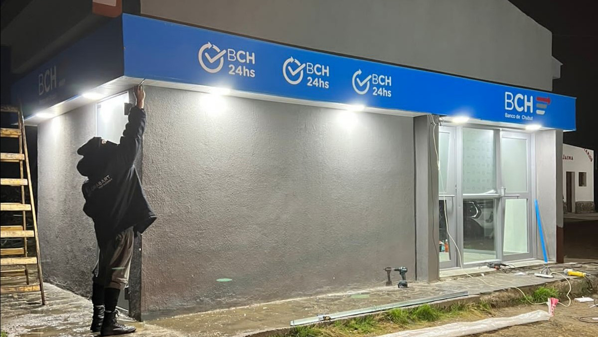 Comodoro Rivadavia: Banco del Chubut refacciona los cajeros de KM 8