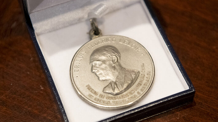 Etiquetas: CIENCIA, leloir, premio, raíces