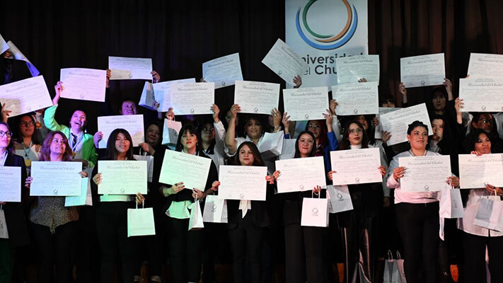 carreras, colación de grado, educación, Extensión Áulica, Graciela Di Perna, Rawson, Universidad del Chubut
