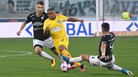 Batacazo: Chaco For Ever venció a Rosario Central en Córdoba y clasificó a octavos