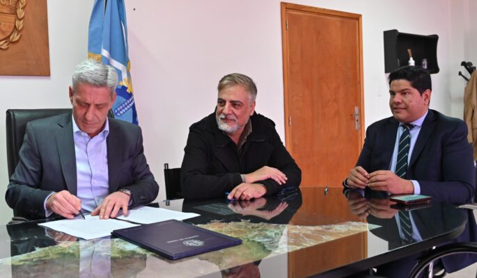 Arcioni, ATE, chubut, CONVENIO COLECTIVO TRABAJO, Quiroga