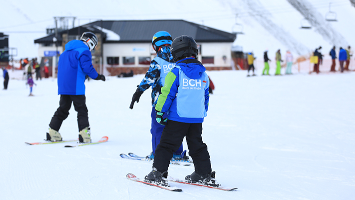 La Hoya: Darán clases gratis de esquí para niños y niñas