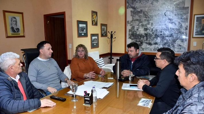 Maderna recibió a los representantes de los trabajadores municipales