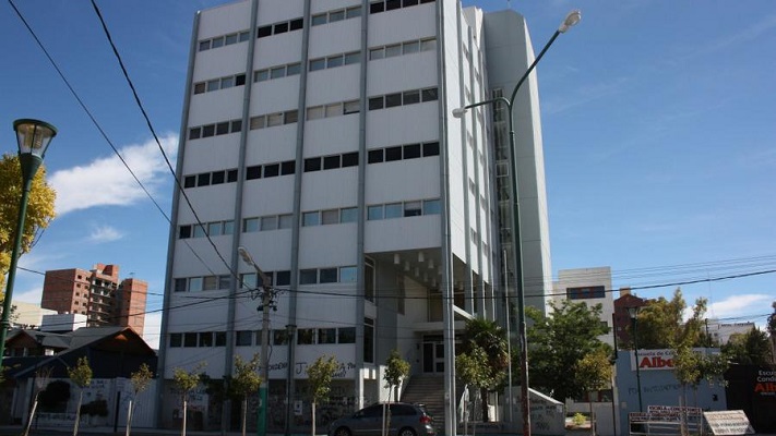 Seguirá en prisión preventiva el acusado de matar a su padre en Trelew
