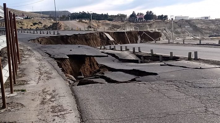 Un ingeniero y un geólogo explican el hundimiento de la Ruta 3