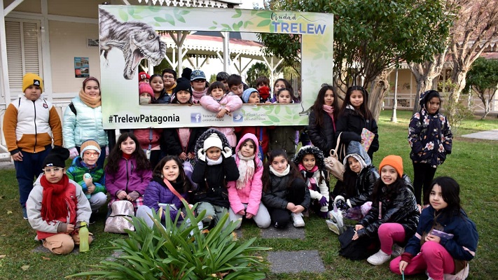 Más de 300 estudiantes ya recorrieron Trelew para conocer su historia