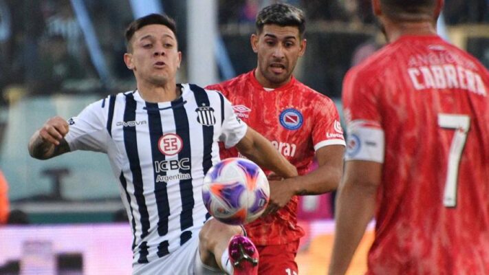 Argentinos Juniors, COPA LIGA PROFESIONAL DE FÚTBOL, futbol, Talleres de Córdoba