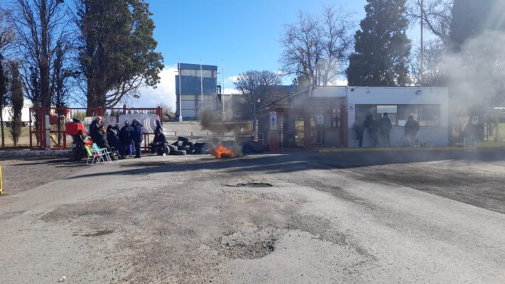 Alpesca, Madryn, red chamber