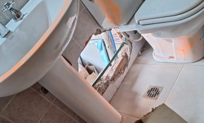 Delincuentes realizaron boquete en un Pago Fácil