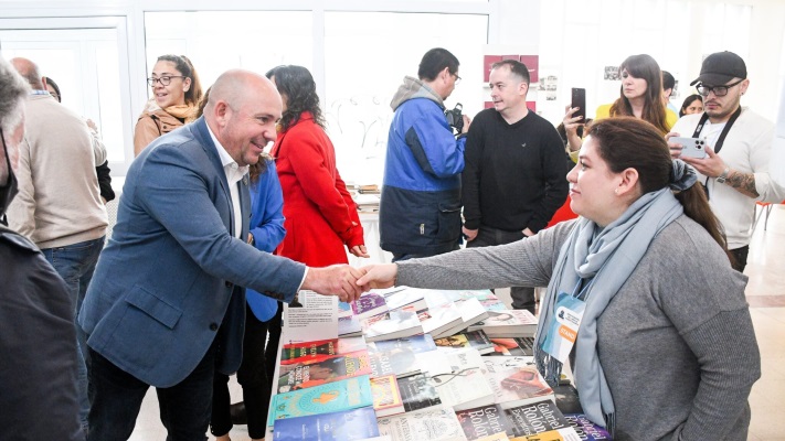 Comenzó en Puerto Madryn la Segunda Feria Municipal del Libro