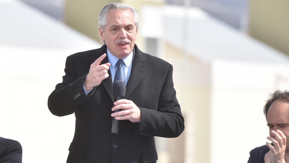 Alberto Fernández denunció a Javier Milei por intimidación pública