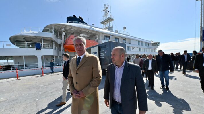 cruceros, funcionarios, Madryn
