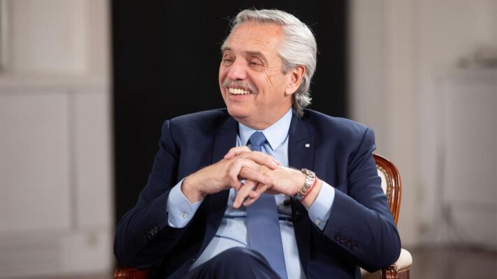 Fernández: «La iniciativa de la Franja y la Ruta propicia el desarrollo y el multilateralismo»