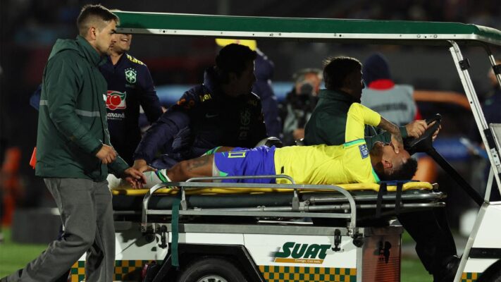 Se confirmó la lesión de Neymar: rotura de ligamento y menisco de la rodilla izquierda