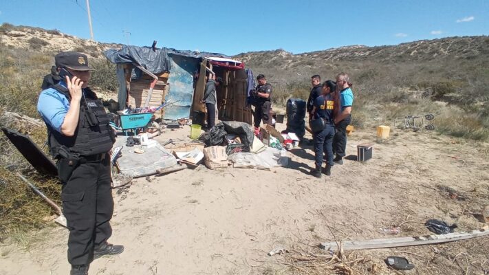 Policía del Chubut allanó una vivienda precaria y encontró varios elementos robados