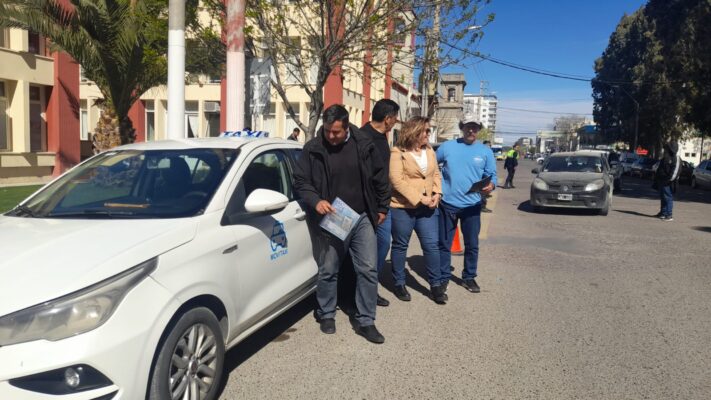 Taxistas presentaron una nueva app: MoviTaxi