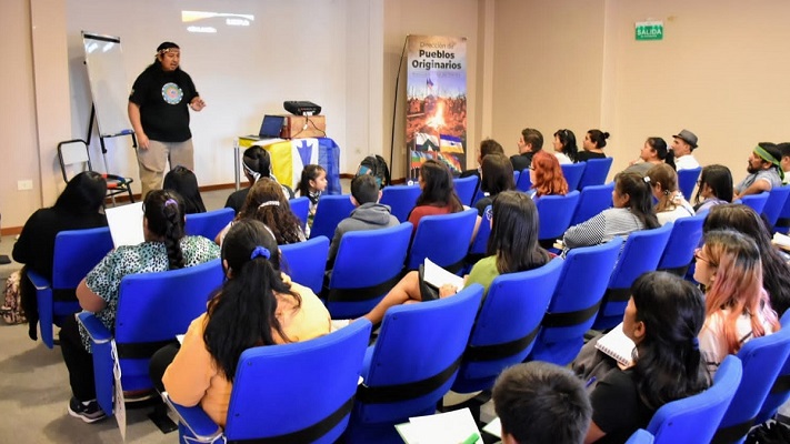La Municipalidad de Trelew dictó un taller de lengua mapuche