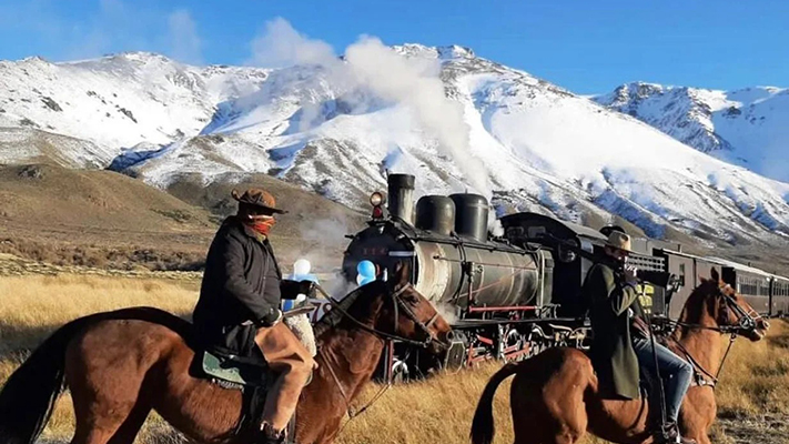 La Trochita transportó a más de 1500 turistas de todo el país