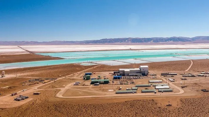Argentina y Chile firman acuerdo binacional para promover la industrialización del Litio