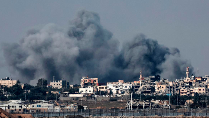 Intensos combates entre Israel y Hamas en el sur de la Franja de Gaza