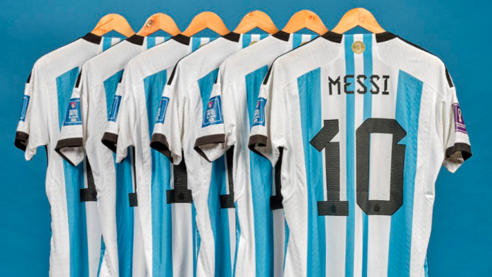 Pago millonario por seis camisetas que usó Messi en Qatar 2022