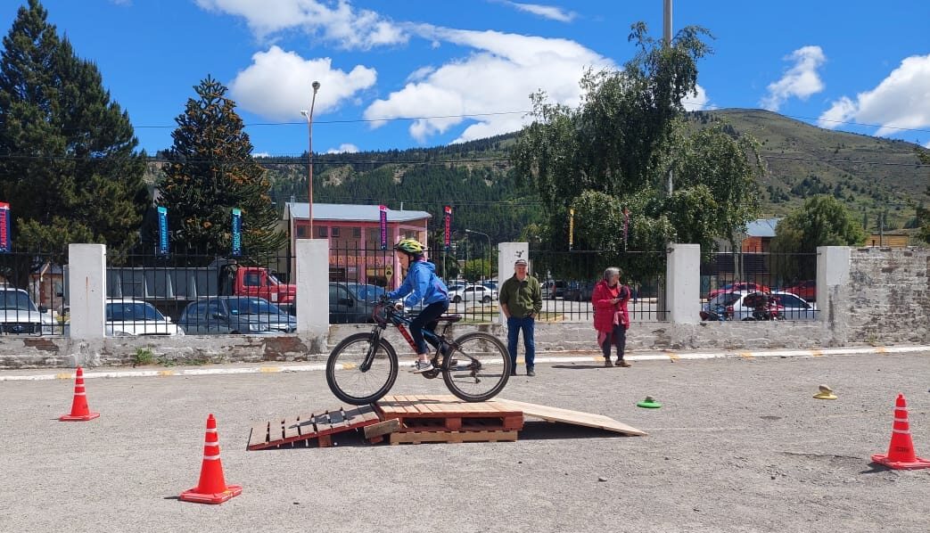 Esquel recibió un triatlón para niños y adultos