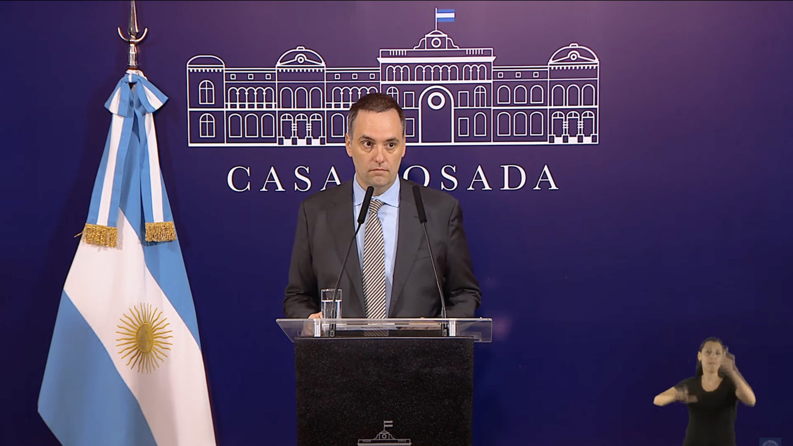 Adorni anticipó que es «inminente» el envío de la ley «ómnibus» al Congreso