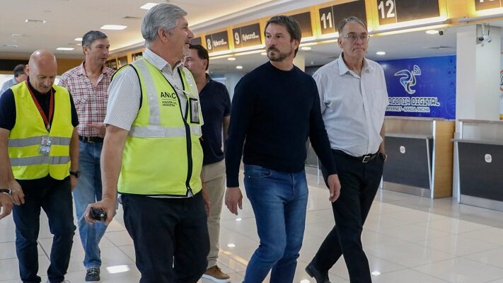 Aeropuerto Almirante Zar, gerardo merino