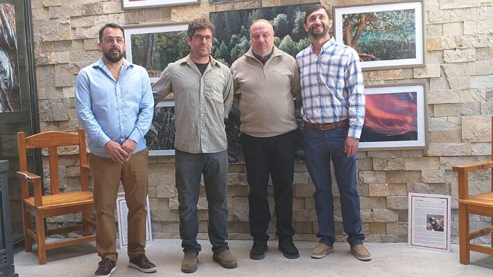 Inauguraron una increíble escultura de un artista chubutense en Nant y Fall