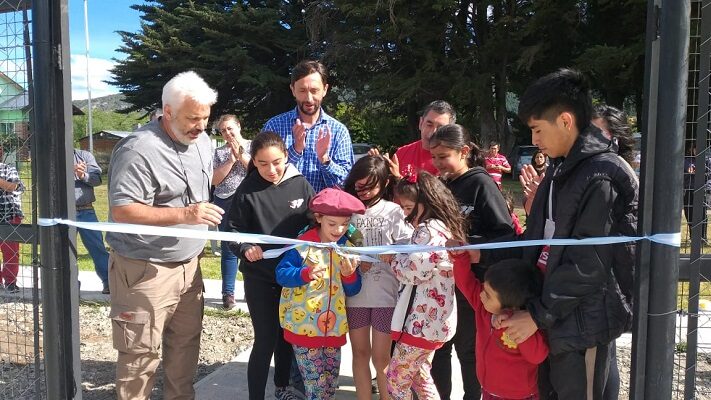 Inauguraron un playón deportivo en Los Cipreses