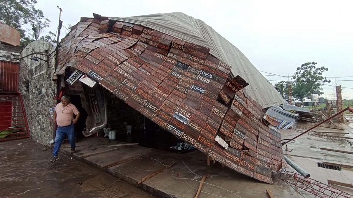 Violento temporal generó destrozos en el norte argentino