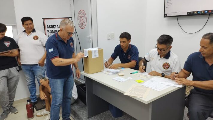 Asamblea, autoridades, bomberos, Madryn