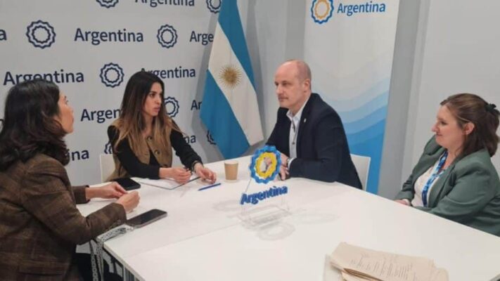 FITUR