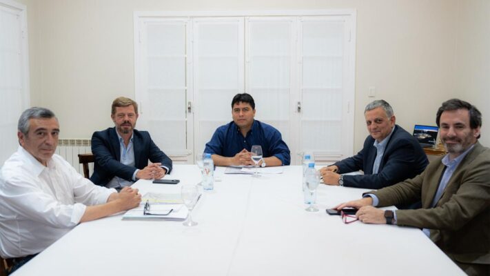 CLAUDIO VIDAL, hidrocarburos, HORACIO MARÍN, petróleo, Santa Cruz, yacimiento, YPF