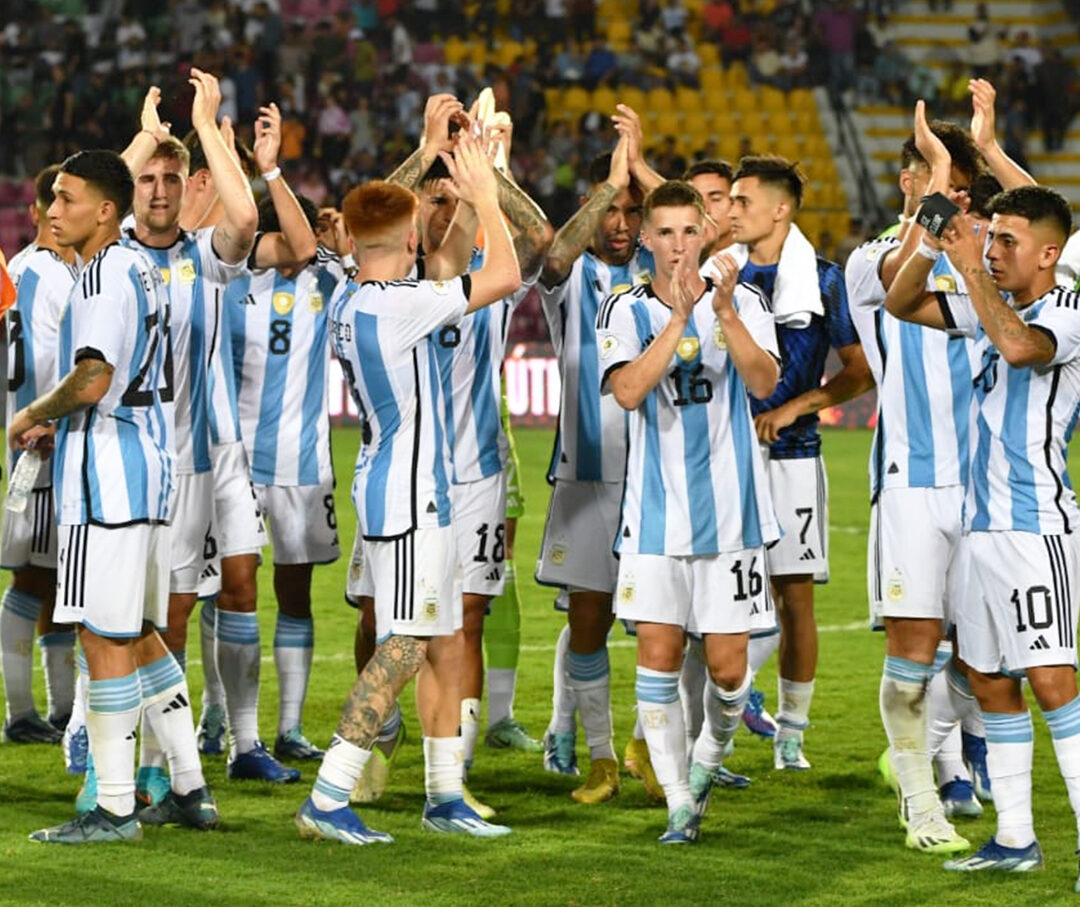 Argentina enfrenta hoy a Chile en busca de la clasificación a la Fase Final