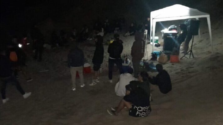 Policía desarticuló una fiesta clandestina en Playa Kaiser