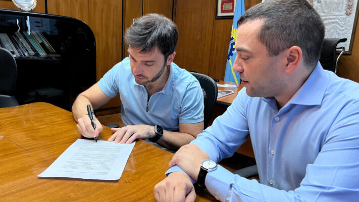 Andrés Giacomone, Central Hidroeléctrica Futaleufú, Corte Suprema, Ignacio "Nacho" Torres