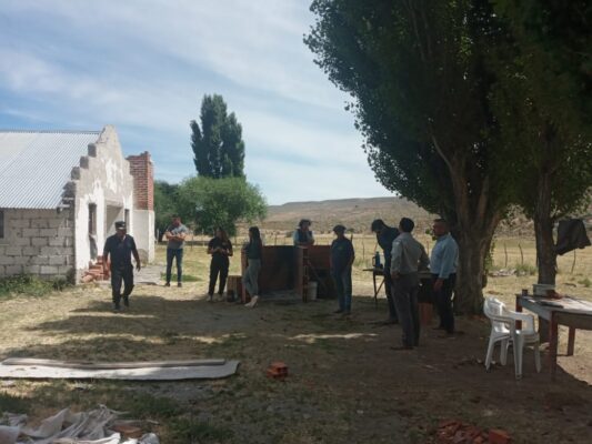 Detienen a dos hermanos por un asesinato en Costa del Lepá