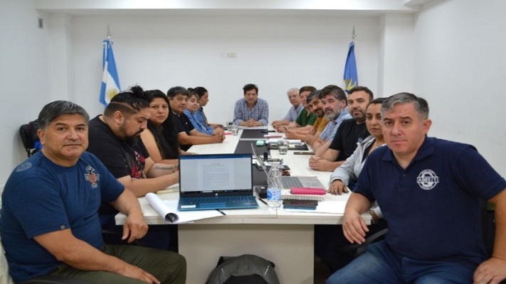 El Gobierno ofreció casi 40% de aumento a docentes y hay cuarto intermedio