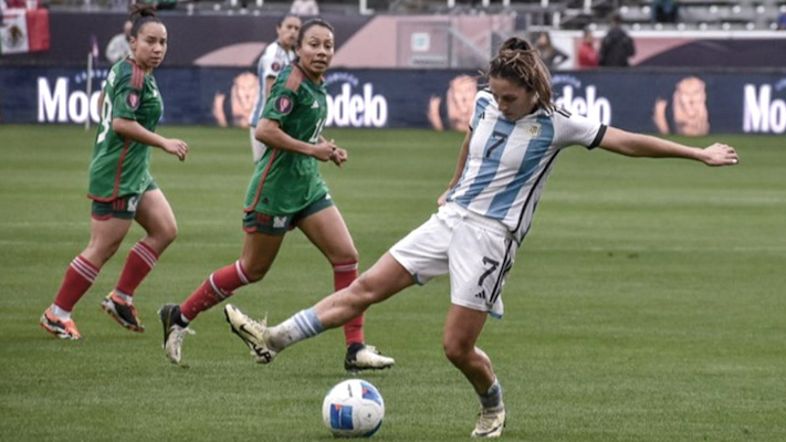 Argentina empató con México en el debut de la Copa de Oro