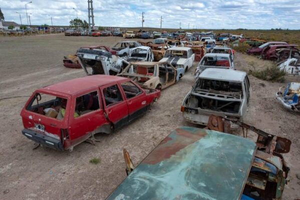 autos, CHATARRA, Madryn, municipio, REMATE