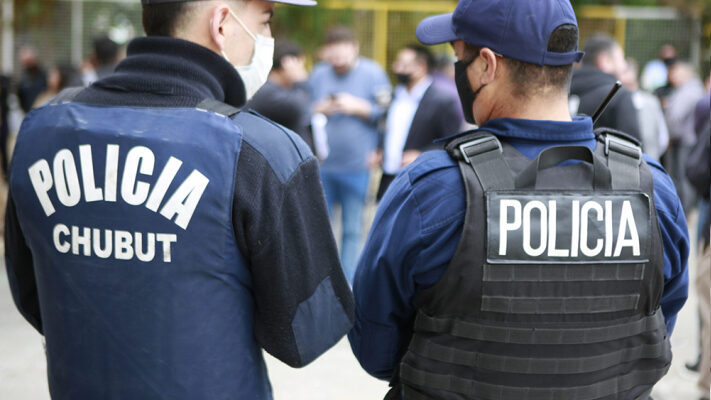 Etiquetas: chubut, comunicado, policía chubut, RECOMPOSICIÓN SALARIAL, sueldos