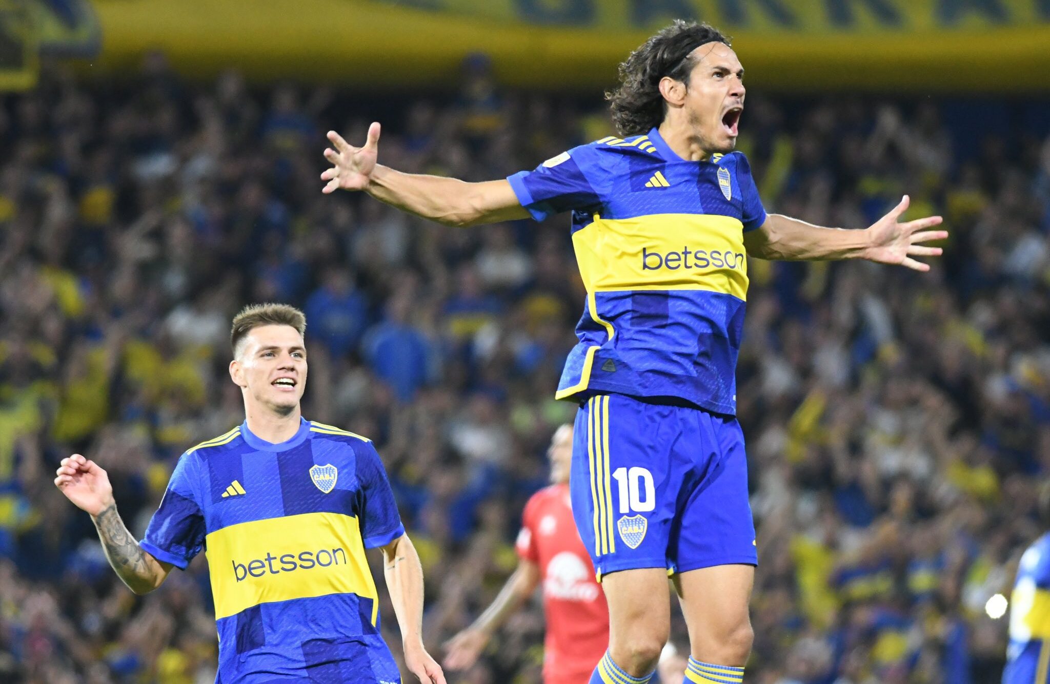 Con tres goles de Cavani, Boca le ganó a Belgrano y se reacomoda en la tabla de la Copa de la Liga