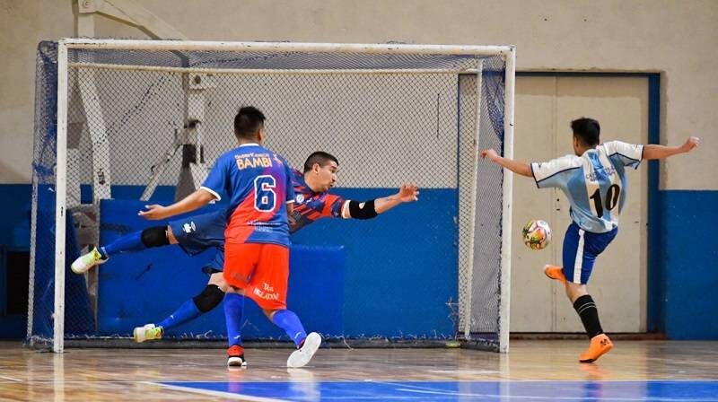 El Torneo de Futsal de la Asociación Kiñewen define a sus campeones