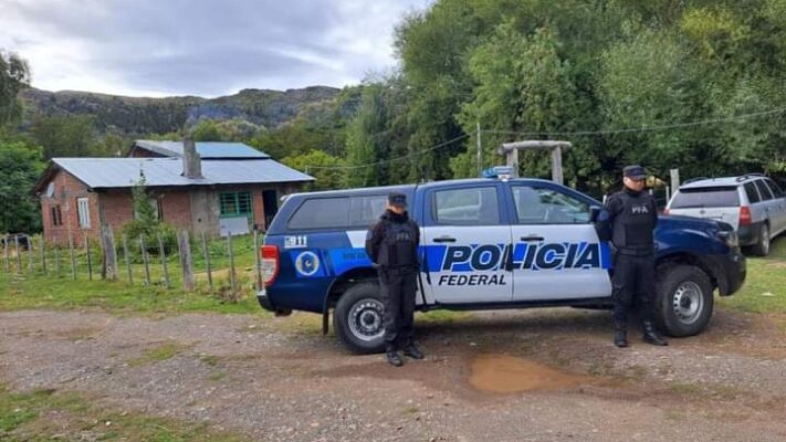 Policía Federal allanó dos domicilios por el incendio en Los Alerces