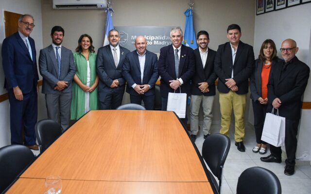 Madryn firmó acuerdo de hermanamiento con un departamento de Uruguay