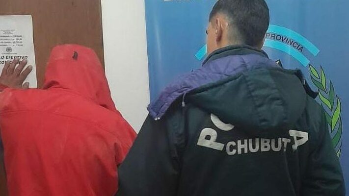 Etiquetas: Homicidio, policía, Río Pico